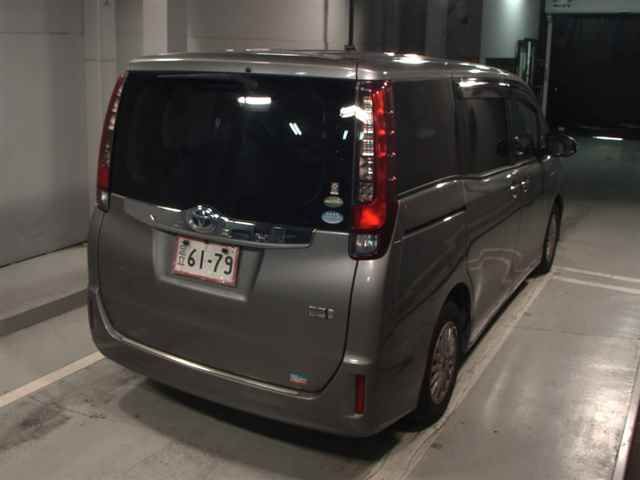 2015 Toyota Noah X ディライトプラス auction photo 5