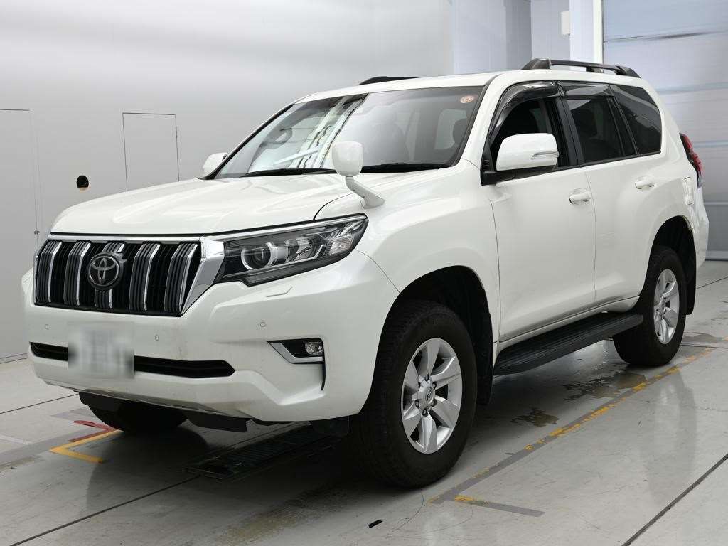 Japan Auction Vehicles 14 2022 Toyota Land Cruiser Prado TX 4WD auction photo