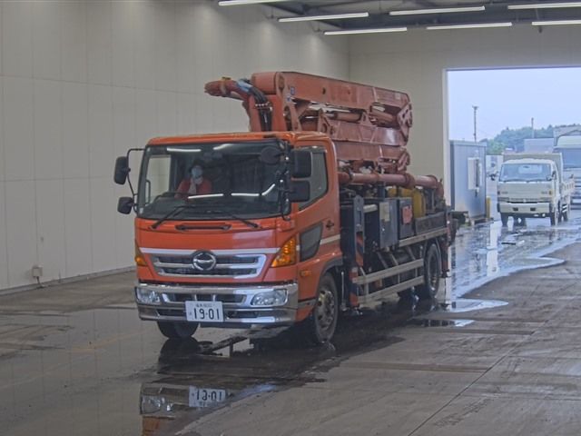 2015 Hino Ranger Concrete Work Pumps Japan auction vehicle
