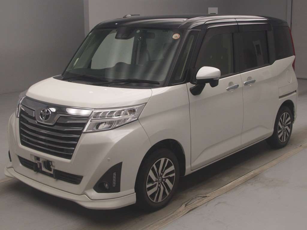 2019 Toyota Roomy Custom G Japan auction vehicle