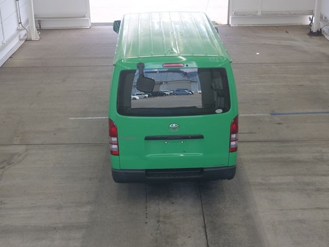 2015 Toyota Hiace バン.4WD DX ロング auction photo 3
