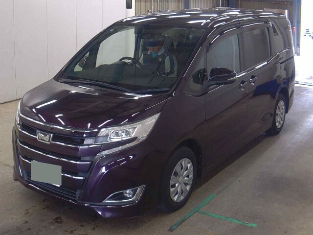 2018 Toyota Noah X auction photo 4