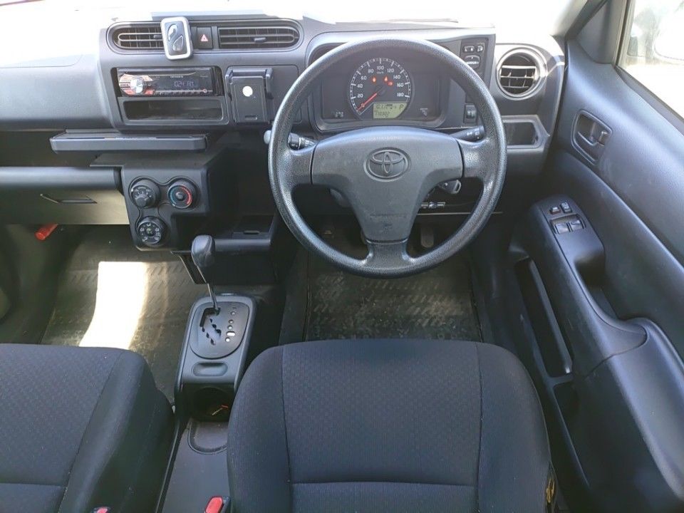 2017 Toyota Probox auction photo 3