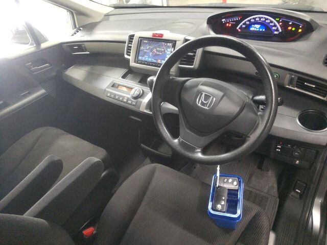 2012 Honda Freed GH auction photo 3