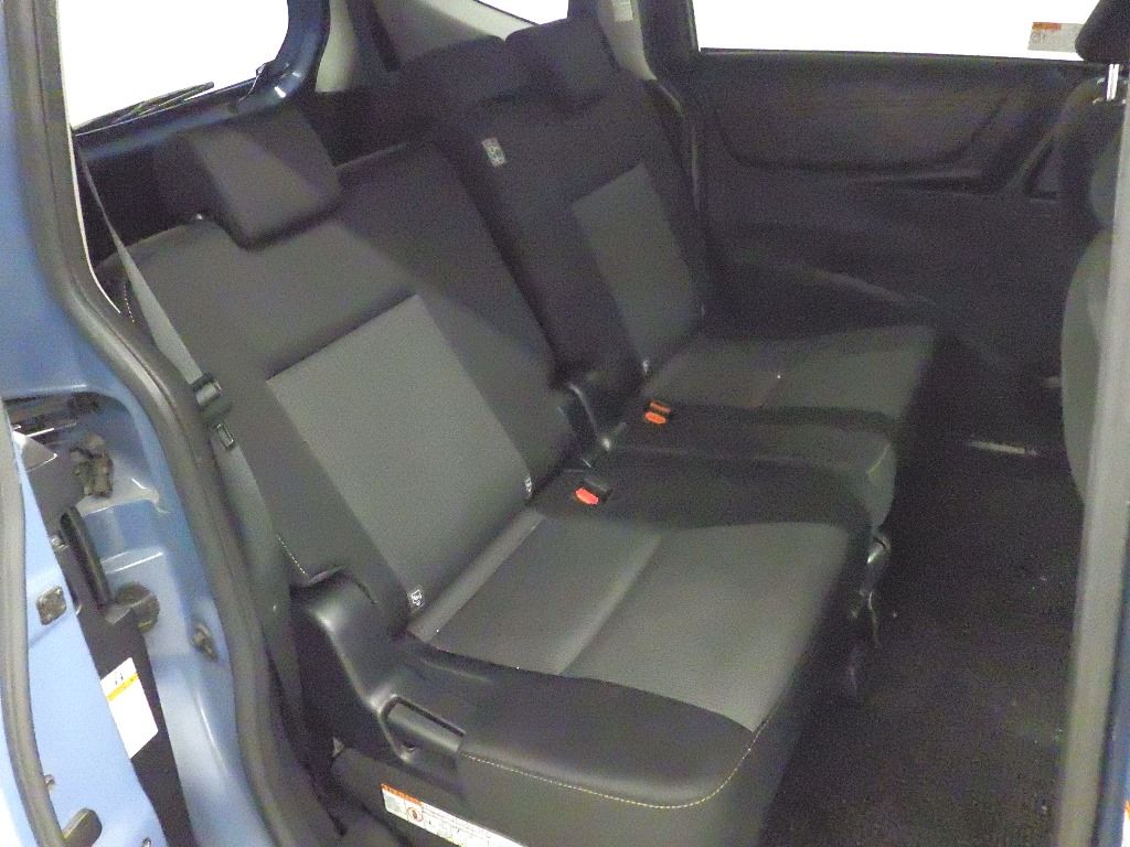 2022 Toyota Sienta GセーフティエディションII 7人 auction photo 7