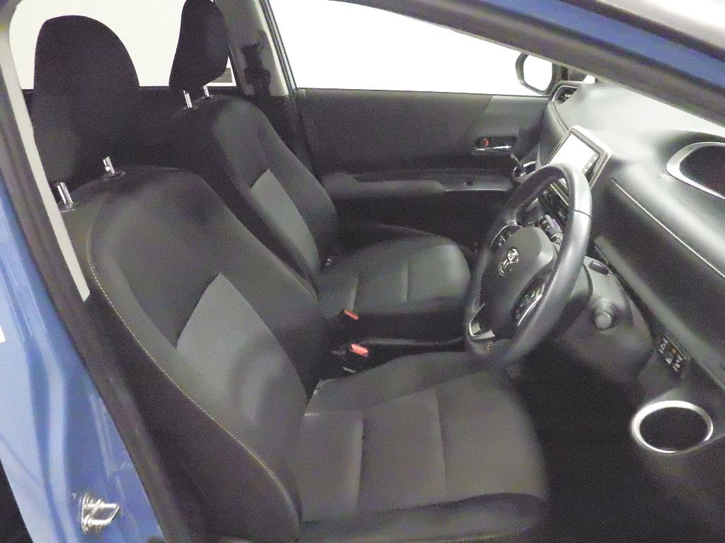 2022 Toyota Sienta GセーフティエディションII 7人 auction photo 6