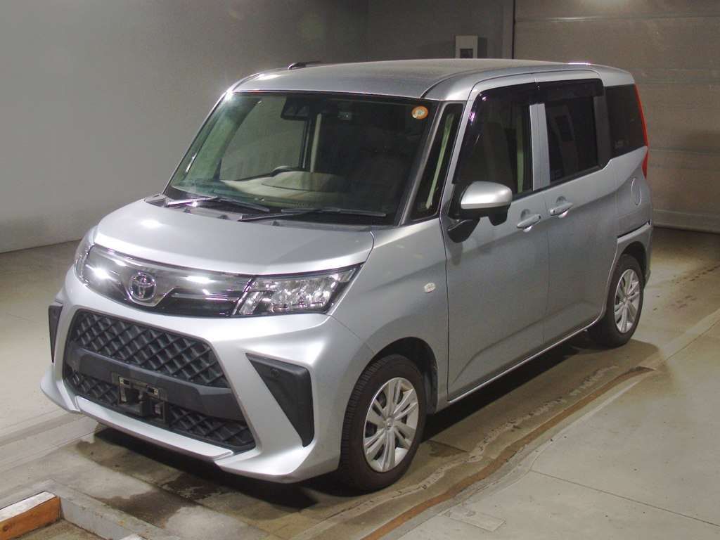 2021 Toyota Roomy X selected Japan auction vehicle
