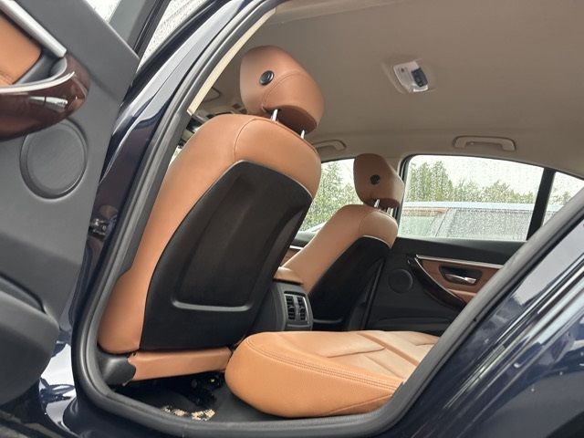 2017 BMW 3 Series 320D Luxury auction photo 10
