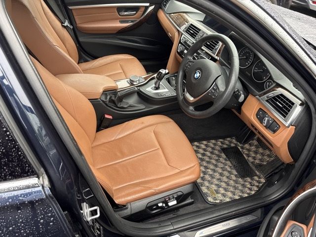 2017 BMW 3 Series 320D Luxury auction photo 8