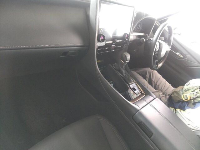 2024 Toyota Alphard Z auction photo 3