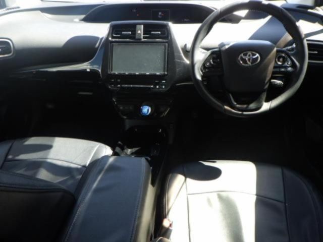 2018 Toyota Prius Sセーフティプラス ツートーン モデリスタエアロ auction photo 3
