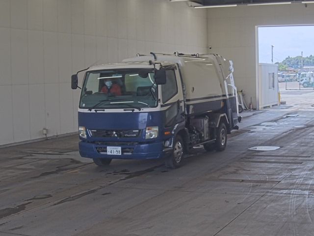 2016 Mitsubishi Fuso Fighter Jinkai Japan auction vehicle