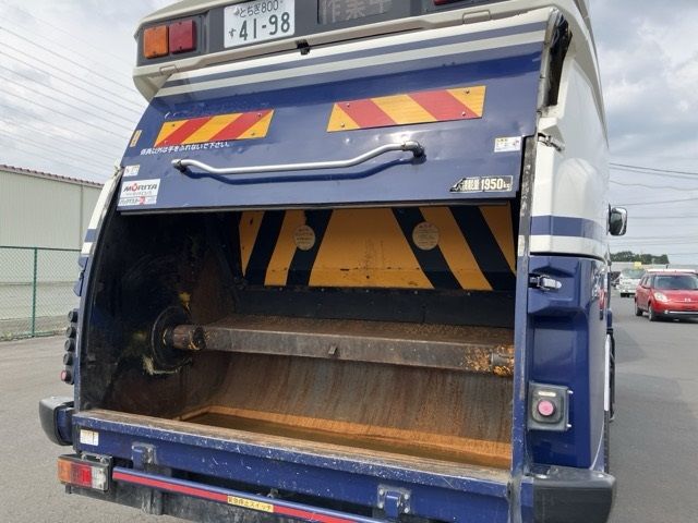 2016 Mitsubishi Fuso Fighter Jinkai auction photo 21