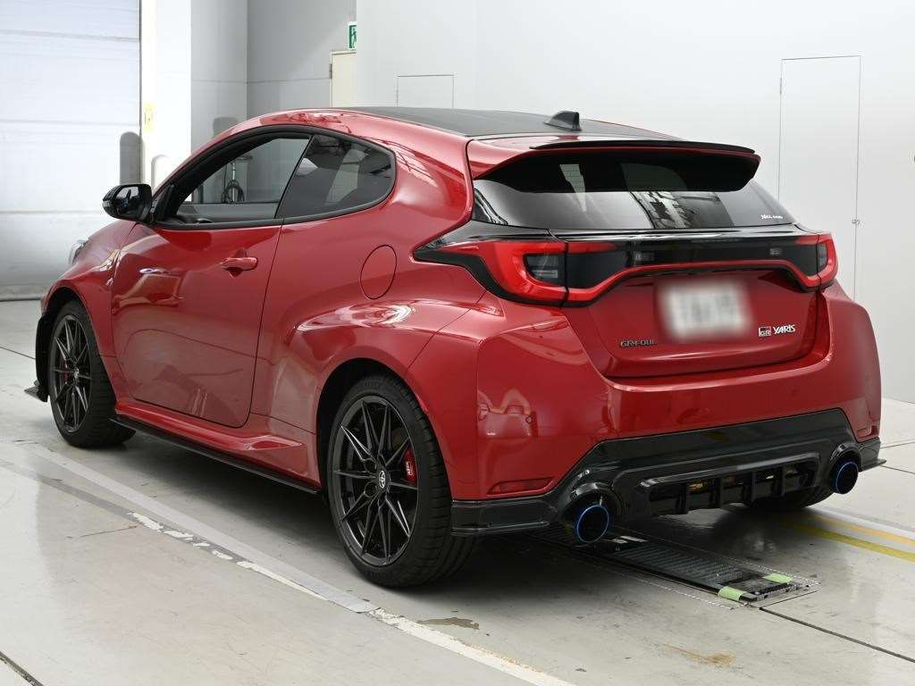 2025 Toyota GR Yaris RZ ハイパフォーマンス 4WD auction photo 6