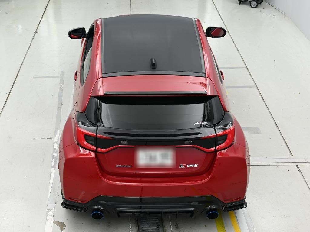 2025 Toyota GR Yaris RZ ハイパフォーマンス 4WD auction photo 8
