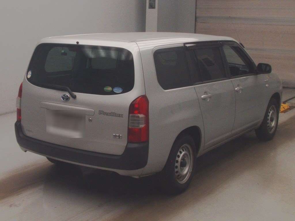 2020 Toyota Probox Hybrid GL auction photo 2
