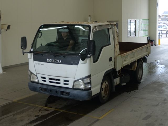 2005 Isuzu Elf ダンプ Japan auction vehicle