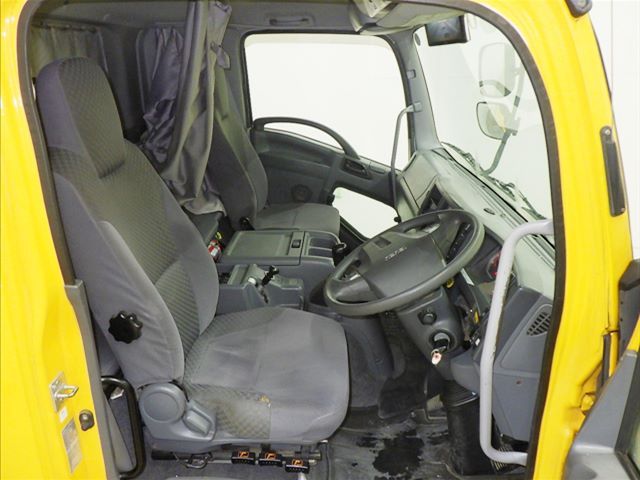2019 Isuzu Forward クレーン付 auction photo 5