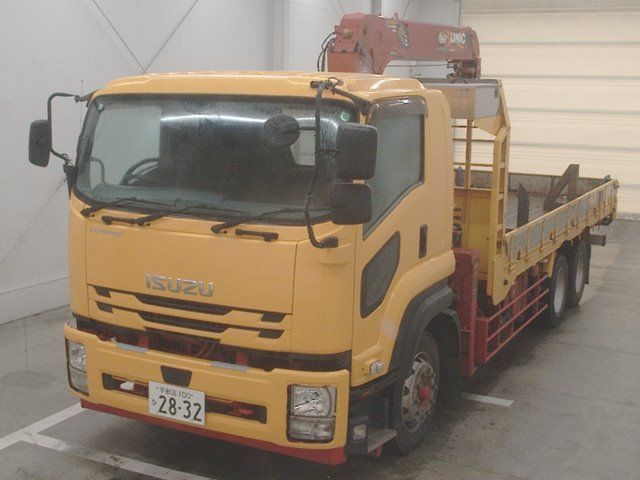2019 Isuzu Forward クレーン付 Japan auction vehicle