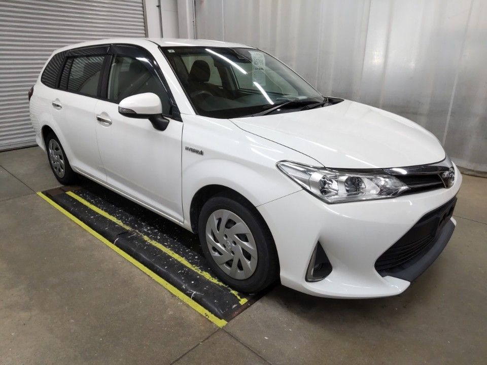 2019 Toyota Corolla Fielder auction photo 4