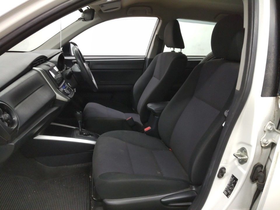 2019 Toyota Corolla Fielder auction photo 16