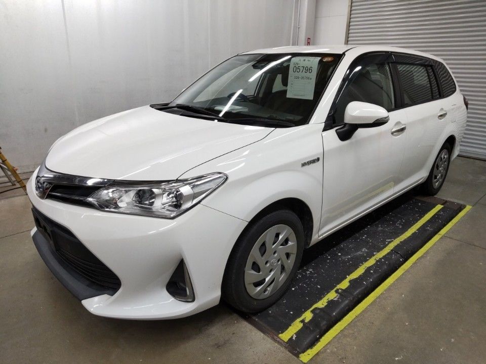 Japan Auction Vehicles 23 2019 Toyota Corolla Fielder auction photo