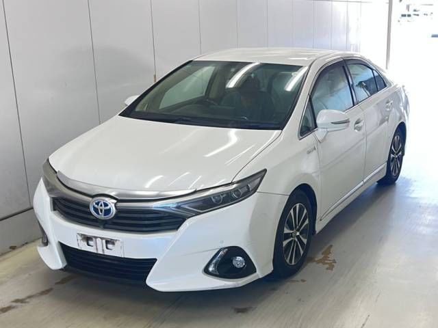 2016 Toyota SAI G Japan auction vehicle