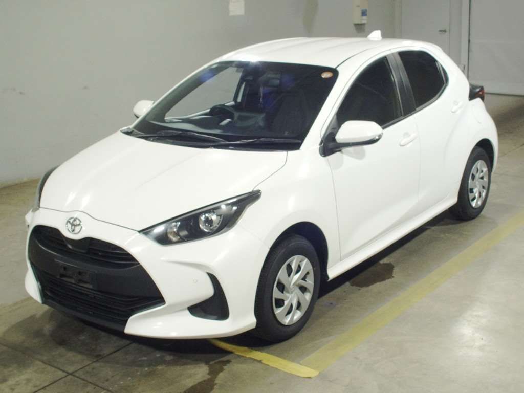 Japan Auction Vehicles 4 2021 Toyota Yaris G 4WD auction photo