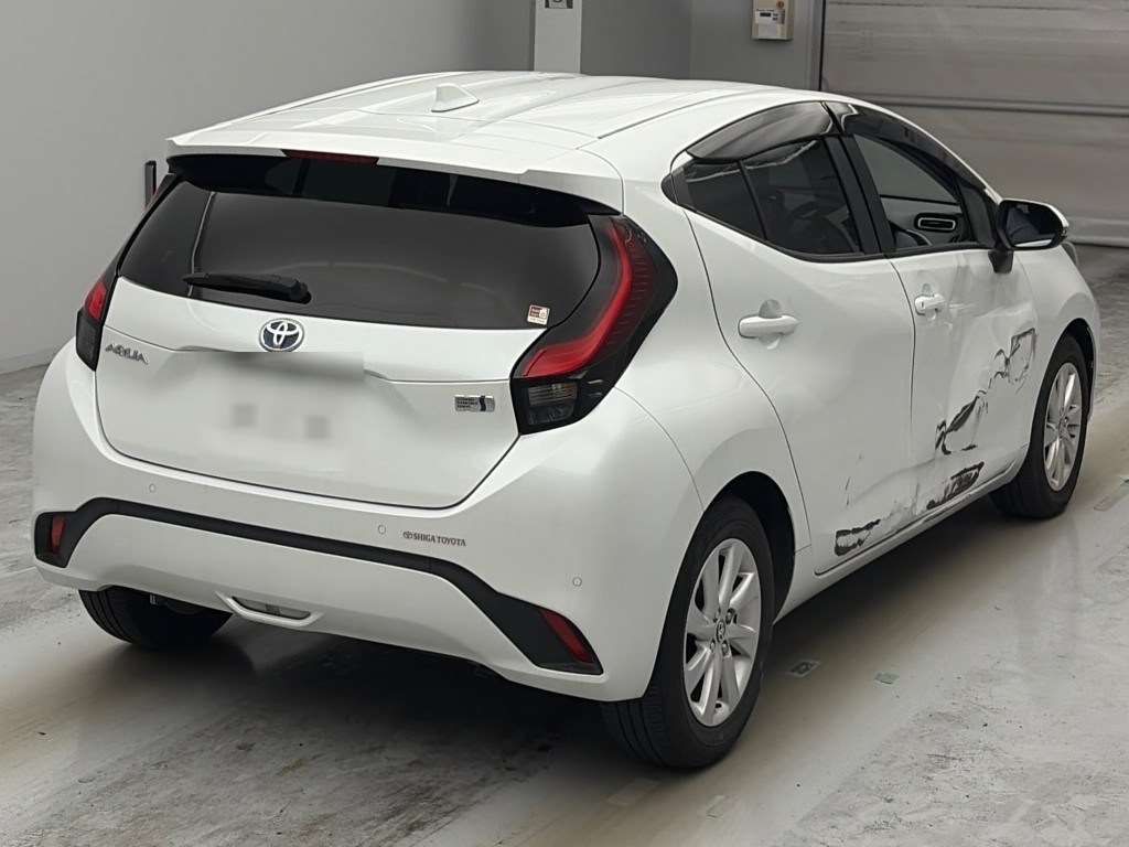 2022 Toyota Aqua Z auction photo 2