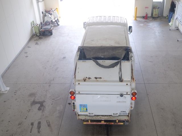 2007 Isuzu Elf auction photo 3