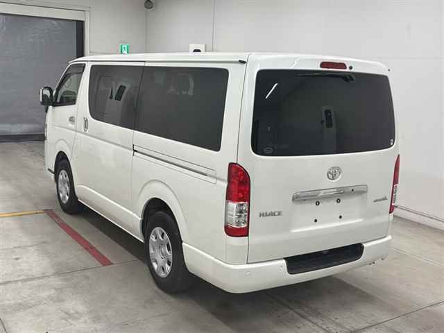 2021 Toyota Hiace Long Super GL auction photo 2