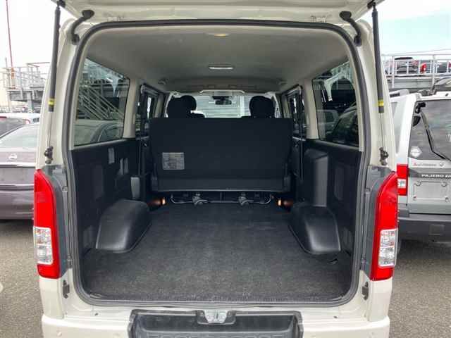 2021 Toyota Hiace Long Super GL auction photo 10