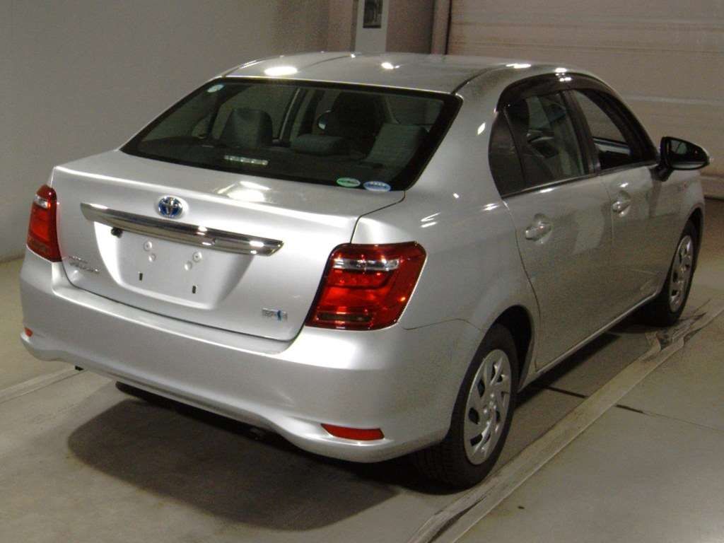 2019 Toyota Corolla Axio ハイブリッド auction photo 2