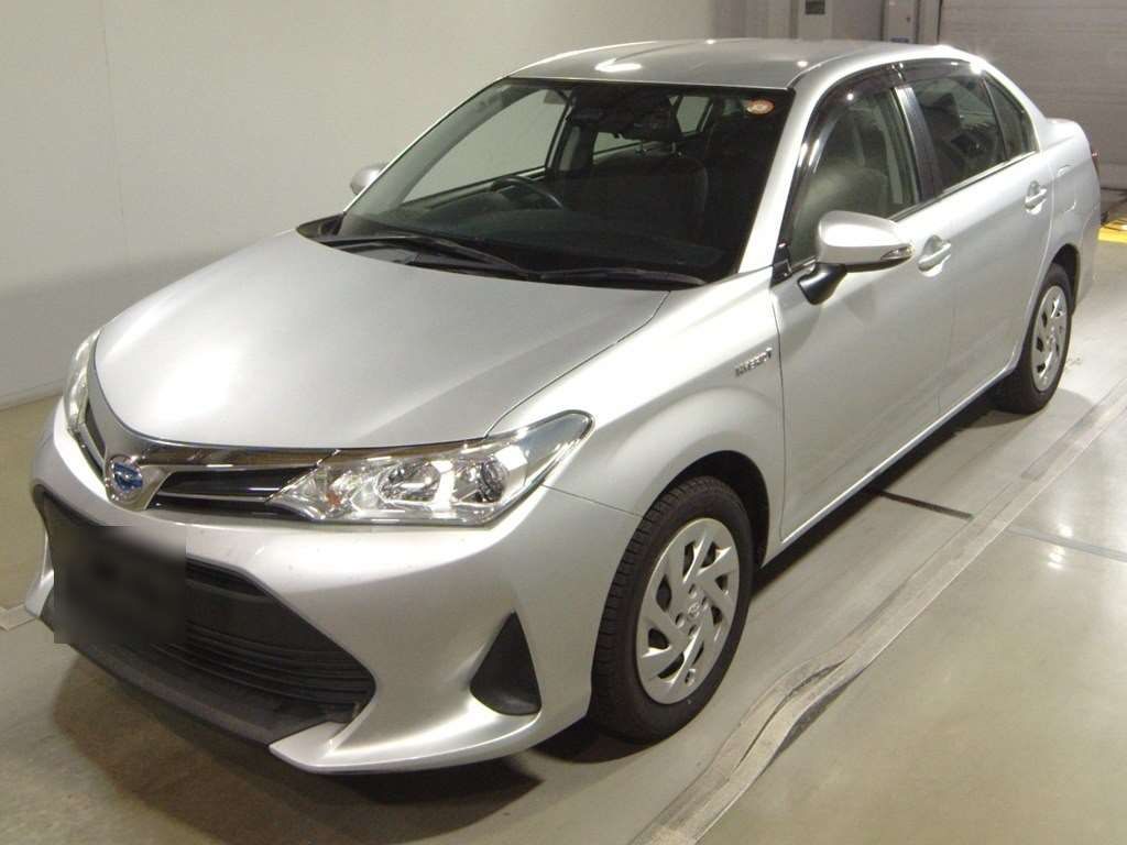 2019 Toyota Corolla Axio ハイブリッド Japan auction vehicle