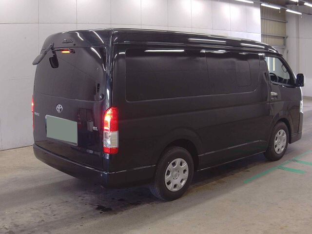 2024 Toyota Hiace GL auction photo 5