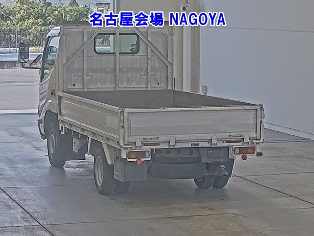 2015 Toyota Dyna ヒラ auction photo 2