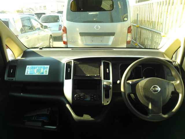 2008 Nissan Serena 20S auction photo 8