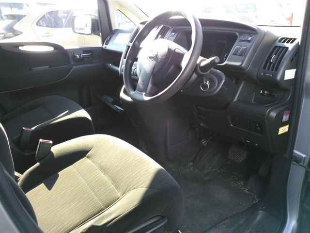 2008 Nissan Serena 20S auction photo 3