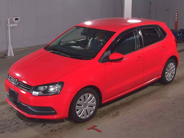 2014 Volkswagen ポロ TSIコンフォートライン auction photo 4