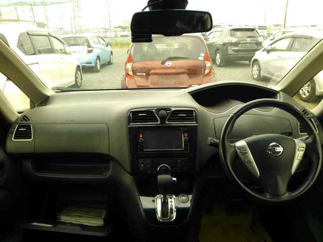2015 Nissan Serena ハイウェイスターVセレクション+ auction photo 8