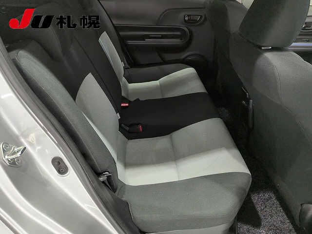 2014 Toyota Aqua S auction photo 7