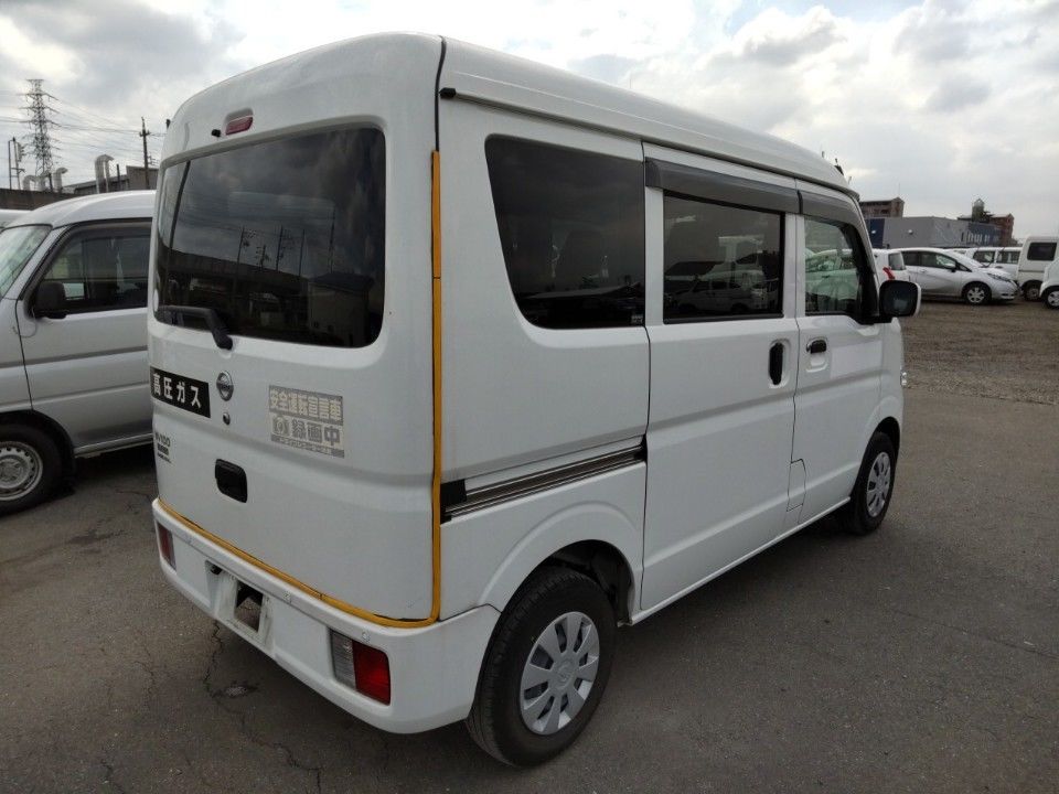 2022 Nissan NV100 Clipper auction photo 2