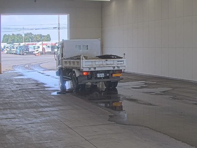 2006 Isuzu Forward ダンプ auction photo 2