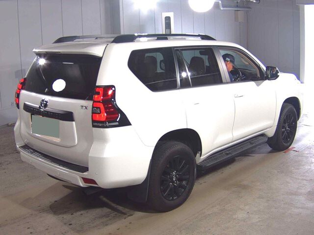 2022 Toyota Land Cruiser Prado TX L-P Matte Bra E 4WD auction photo 5
