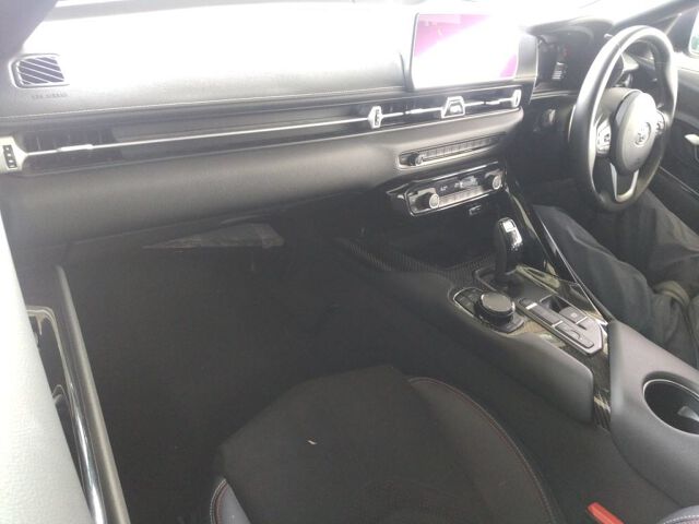 2024 Toyota スープラ SZ-R auction photo 3