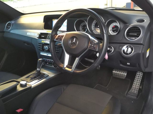 2012 Mercedes-Benz C-Class C180ブルーエフィCP auction photo 3