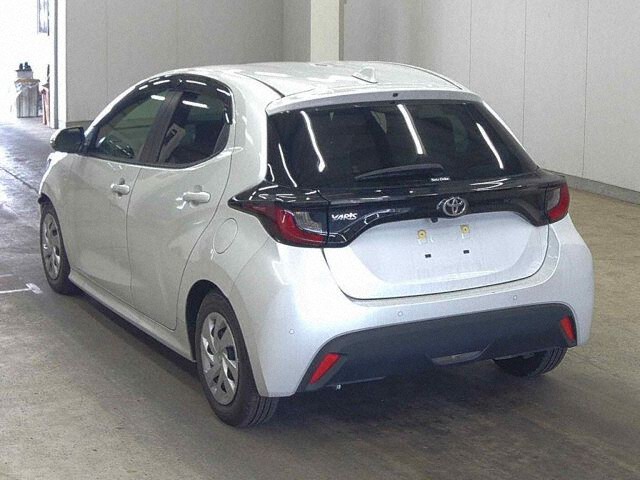 2024 Toyota Yaris X auction photo 2