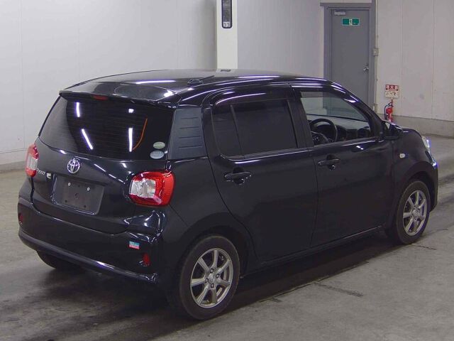 2016 Toyota Passo X auction photo 5