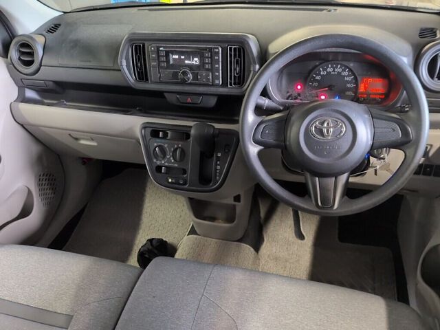 2016 Toyota Passo X auction photo 3