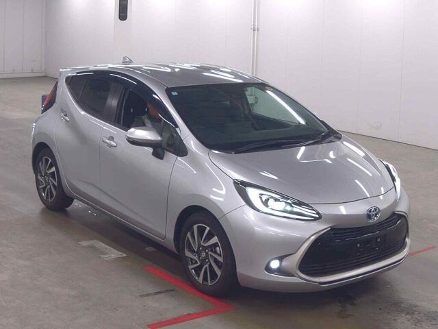 Japan Auction Vehicles 8 2024 Toyota Aqua Z auction photo